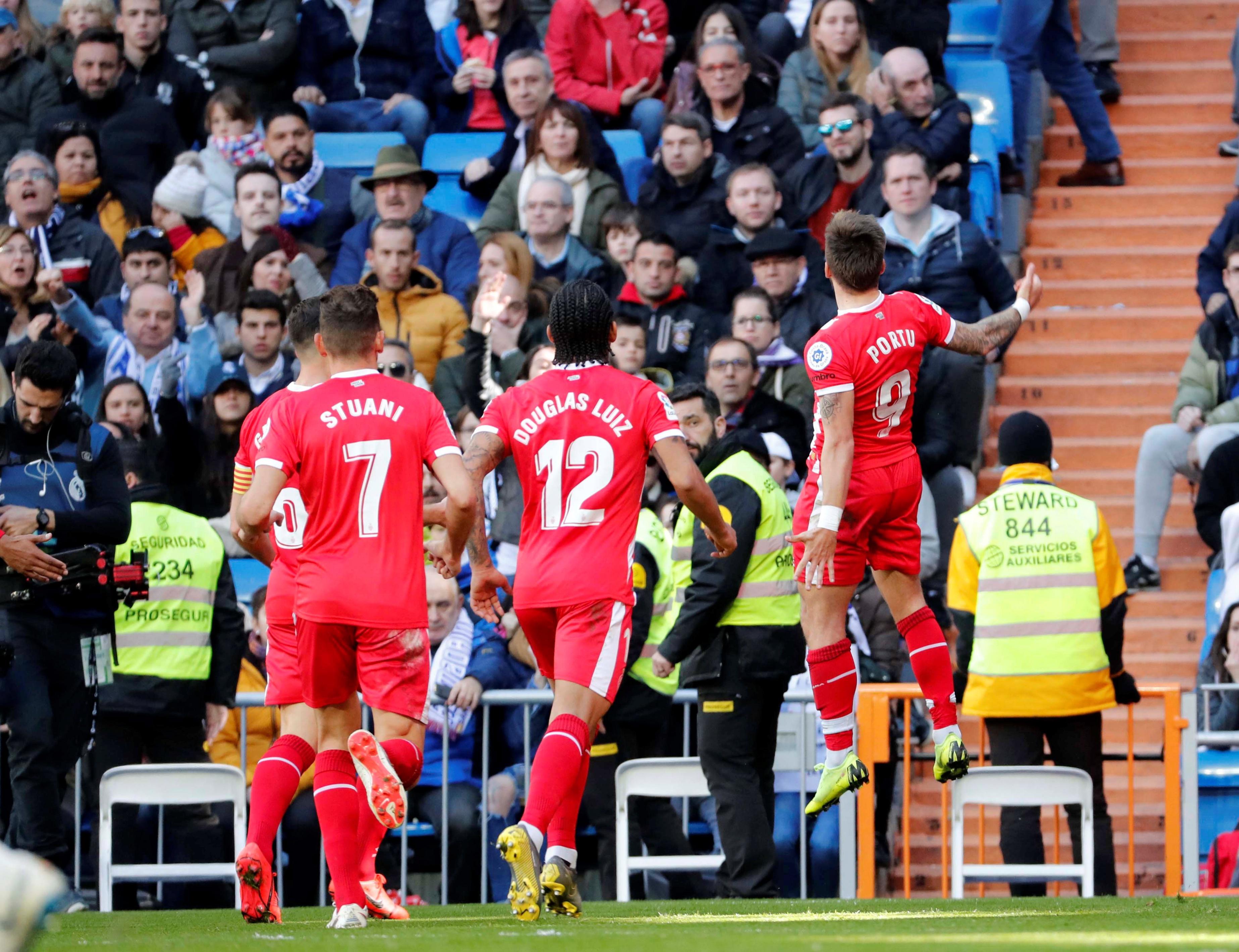 小孩哥球风绝了呀！这行进间的背后运球加体前变向 未来可期！.