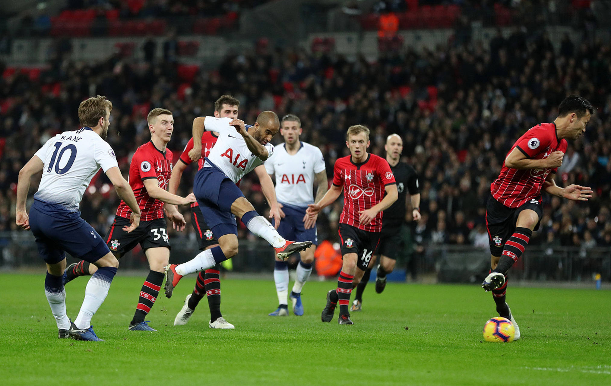 李帅鼓励王振澳：用你小小的身躯打败伤病，等着王炸满血归来.